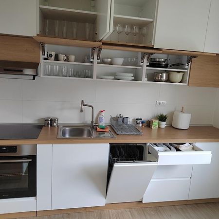 Lovely One Bedroom Apartment Ub المظهر الخارجي الصورة