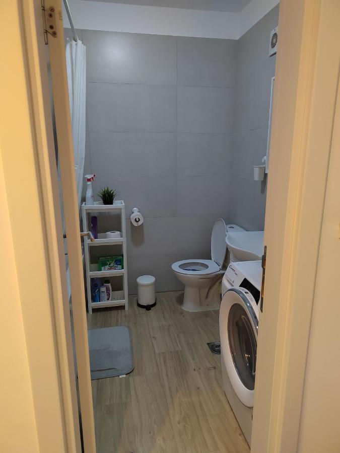 Lovely One Bedroom Apartment Ub المظهر الخارجي الصورة